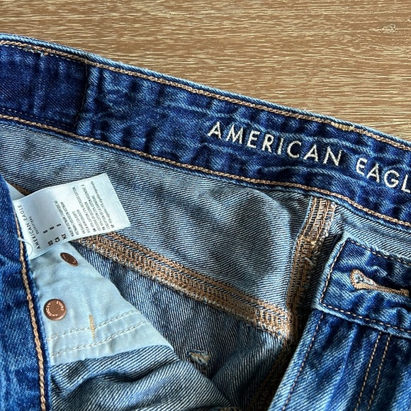 American Eagle cuffed jean short size 0 medium washed - Picture 3 of 3